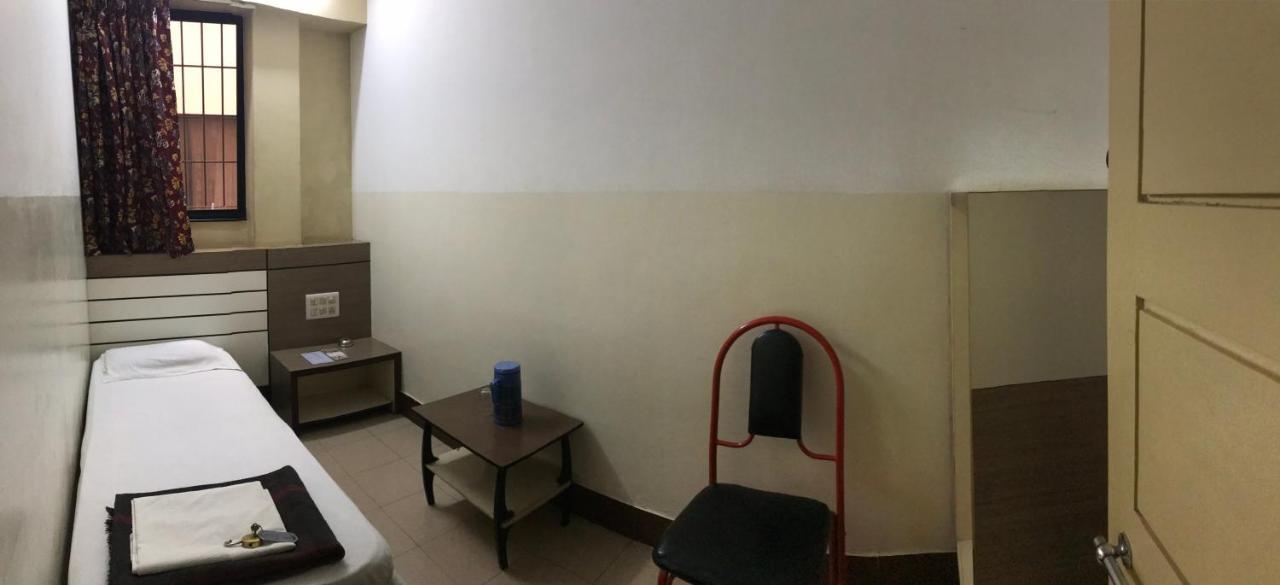 بلغاوم Hotel Satkar Cafeteria المظهر الخارجي الصورة